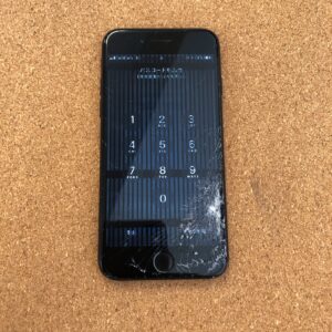 【iPhone7】 画面が蜘蛛の巣のように割れた！手動でデータ移行をするために画面の交換！？