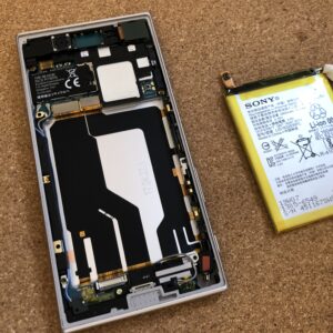 Xperia XZs 電池の減りが早い。。バッテリー交換修理で改善できます。